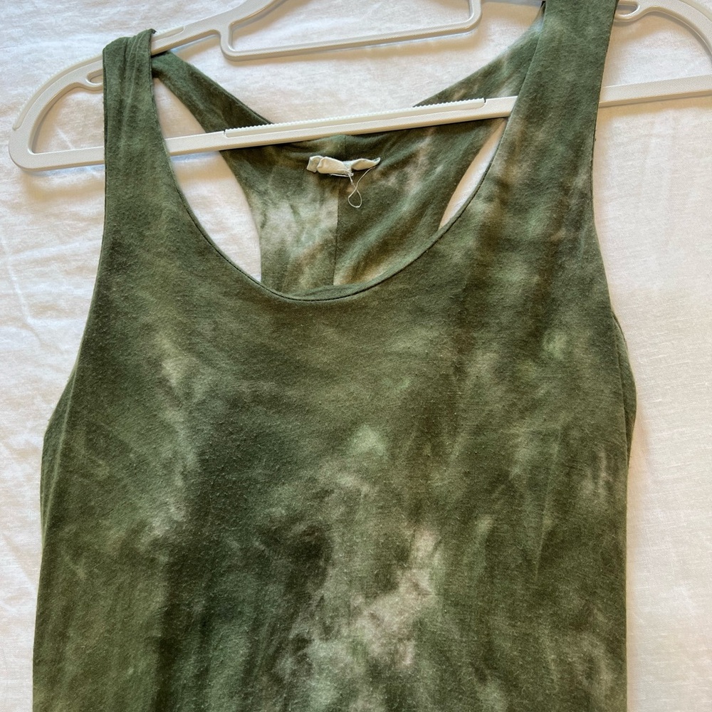 Dress Bundle Size Medium - Picture 4 of 9